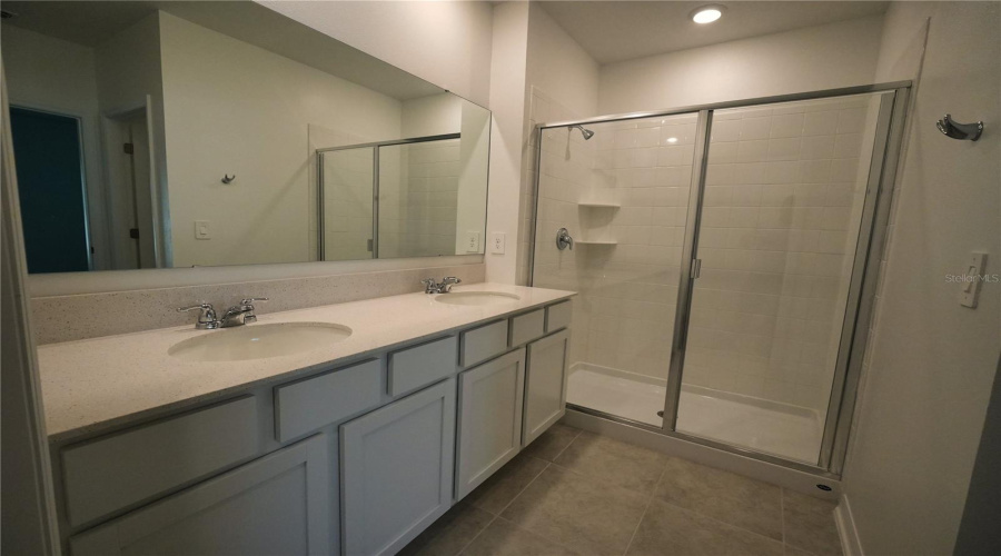 KISSIMMEE, Florida 34746, 3 Bedrooms Bedrooms, ,2 BathroomsBathrooms,Residential,For Sale,BABBLING BROOK,0,MFRO6387928