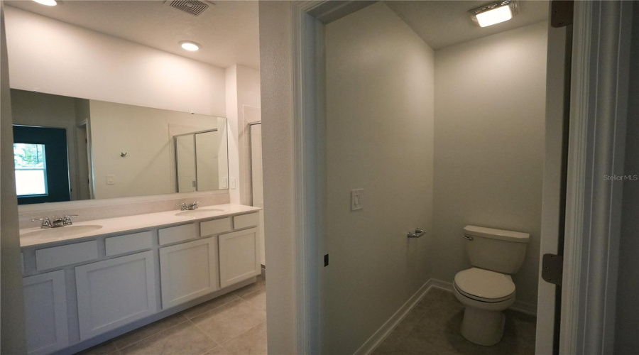 KISSIMMEE, Florida 34746, 3 Bedrooms Bedrooms, ,2 BathroomsBathrooms,Residential,For Sale,BABBLING BROOK,0,MFRO6387928