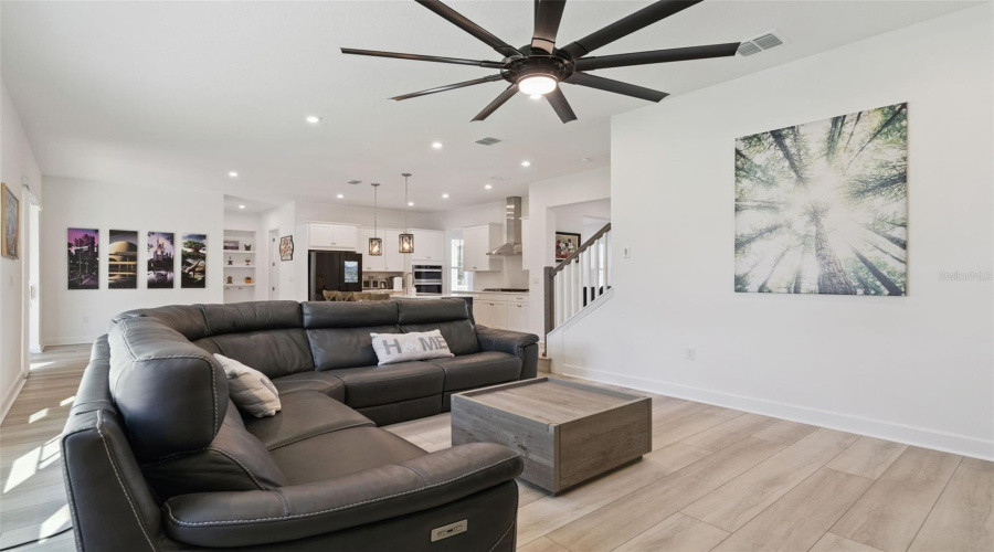 KISSIMMEE, Florida 34747, 6 Bedrooms Bedrooms, ,4 BathroomsBathrooms,Residential,For Sale,ESTUARY LAKE,0,MFRO6388282