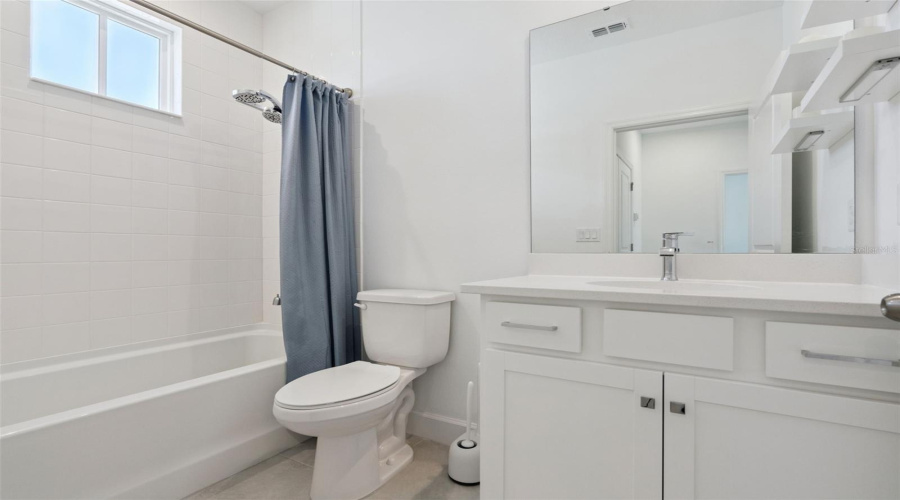 KISSIMMEE, Florida 34747, 6 Bedrooms Bedrooms, ,4 BathroomsBathrooms,Residential,For Sale,ESTUARY LAKE,0,MFRO6388282