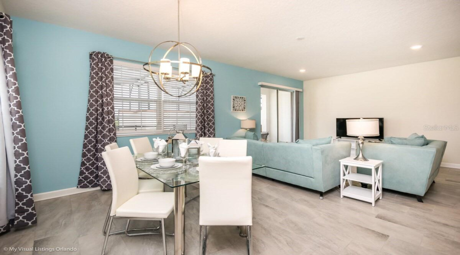 DAVENPORT, Florida 33896, 5 Bedrooms Bedrooms, ,4 BathroomsBathrooms,Residential,For Sale,STINGER,0,MFRO6388447