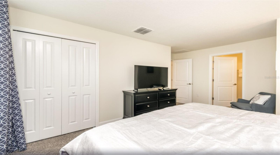 DAVENPORT, Florida 33896, 5 Bedrooms Bedrooms, ,4 BathroomsBathrooms,Residential,For Sale,STINGER,0,MFRO6388447