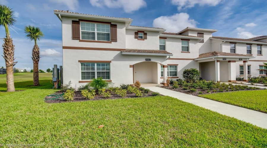 DAVENPORT, Florida 33896, 5 Bedrooms Bedrooms, ,4 BathroomsBathrooms,Residential,For Sale,STINGER,0,MFRO6388447