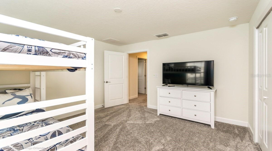 DAVENPORT, Florida 33896, 5 Bedrooms Bedrooms, ,4 BathroomsBathrooms,Residential,For Sale,STINGER,0,MFRO6388447