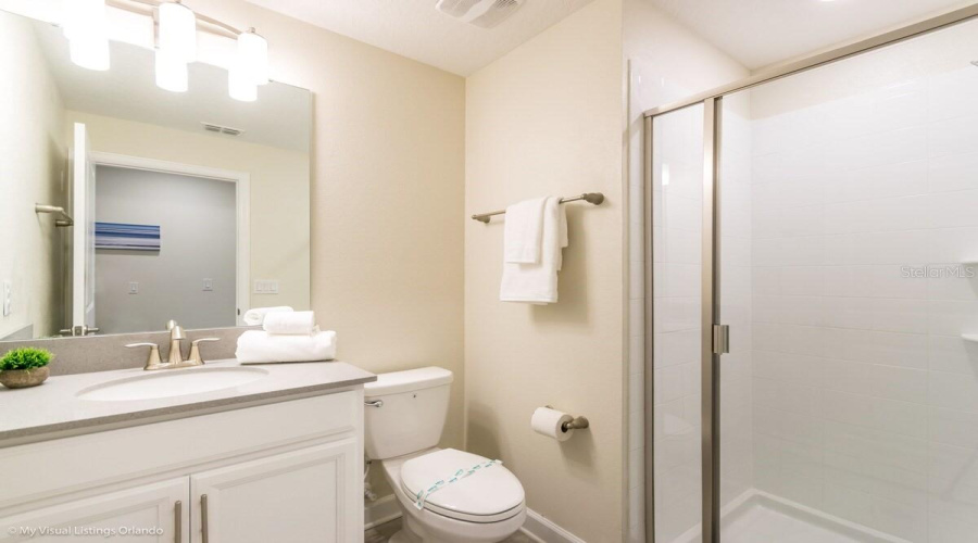 DAVENPORT, Florida 33896, 5 Bedrooms Bedrooms, ,4 BathroomsBathrooms,Residential,For Sale,STINGER,0,MFRO6388447