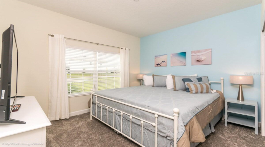 DAVENPORT, Florida 33896, 5 Bedrooms Bedrooms, ,4 BathroomsBathrooms,Residential,For Sale,STINGER,0,MFRO6388447