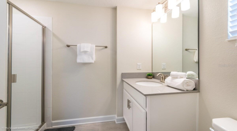 DAVENPORT, Florida 33896, 5 Bedrooms Bedrooms, ,4 BathroomsBathrooms,Residential,For Sale,STINGER,0,MFRO6388447