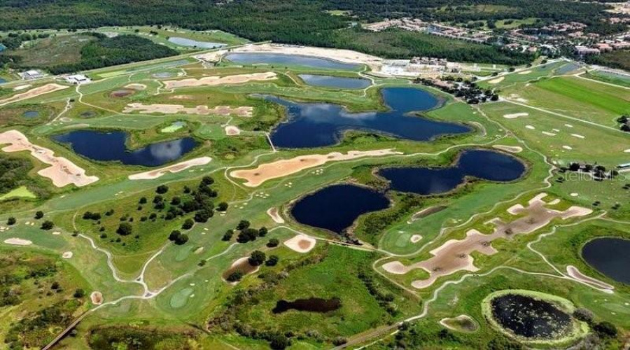 DAVENPORT, Florida 33896, 5 Bedrooms Bedrooms, ,4 BathroomsBathrooms,Residential,For Sale,STINGER,0,MFRO6388447