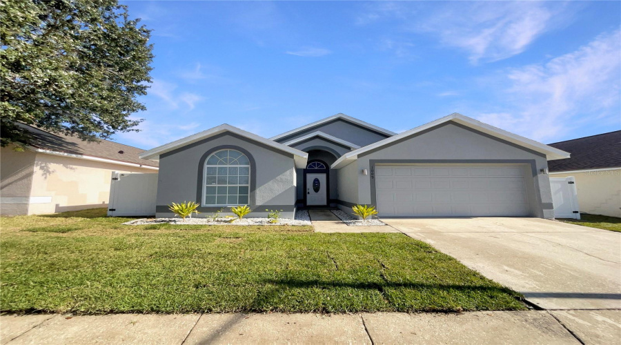 DAVENPORT, Florida 33897, 4 Bedrooms Bedrooms, ,2 BathroomsBathrooms,Residential,For Sale,BRAYTON,0,MFRO6371306