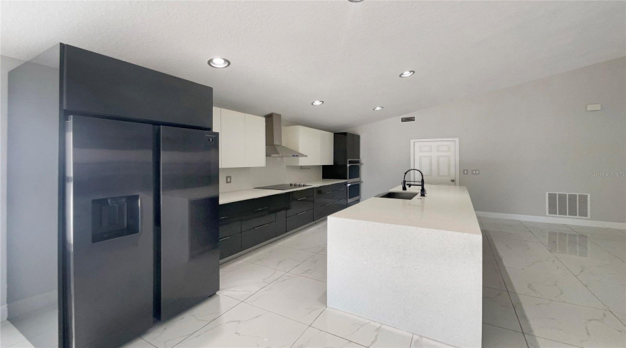 DAVENPORT, Florida 33897, 4 Bedrooms Bedrooms, ,2 BathroomsBathrooms,Residential,For Sale,BRAYTON,0,MFRO6371306