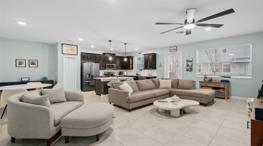 KISSIMMEE, Florida 34746, 3 Bedrooms Bedrooms, ,2 BathroomsBathrooms,Residential,For Sale,SATIRE,0,MFRO6388437