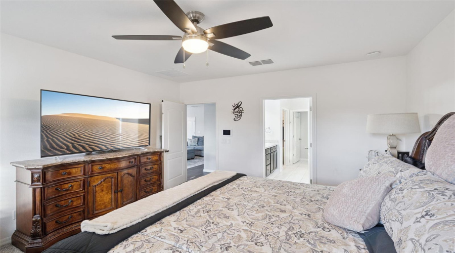 DAVENPORT, Florida 33837, 4 Bedrooms Bedrooms, ,2 BathroomsBathrooms,Residential,For Sale,SAMUEL,0,MFRO6387481