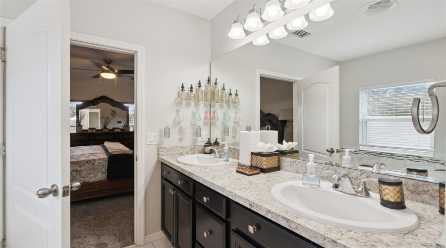 DAVENPORT, Florida 33837, 4 Bedrooms Bedrooms, ,2 BathroomsBathrooms,Residential,For Sale,SAMUEL,0,MFRO6387481