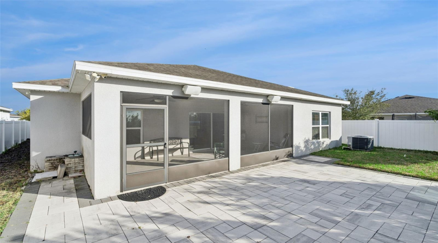 DAVENPORT, Florida 33837, 4 Bedrooms Bedrooms, ,2 BathroomsBathrooms,Residential,For Sale,SAMUEL,0,MFRO6387481