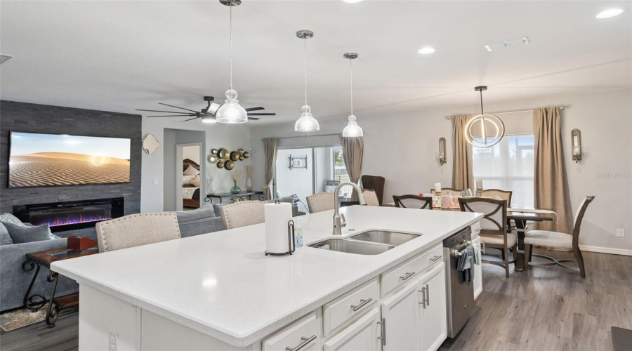 DAVENPORT, Florida 33837, 4 Bedrooms Bedrooms, ,2 BathroomsBathrooms,Residential,For Sale,SAMUEL,0,MFRO6387481