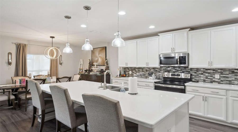 DAVENPORT, Florida 33837, 4 Bedrooms Bedrooms, ,2 BathroomsBathrooms,Residential,For Sale,SAMUEL,0,MFRO6387481