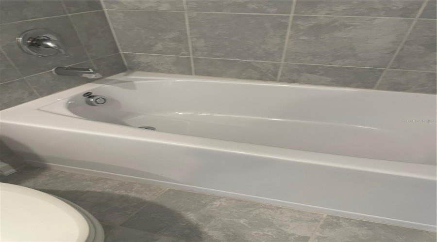 DAVENPORT, Florida 33837, 3 Bedrooms Bedrooms, ,2 BathroomsBathrooms,Residential,For Sale,DARING,0,MFRO6388579