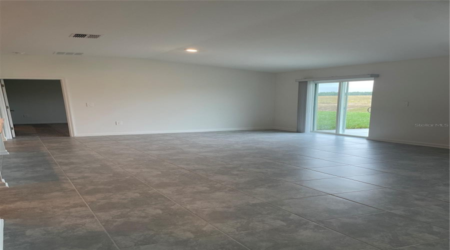 DAVENPORT, Florida 33837, 3 Bedrooms Bedrooms, ,2 BathroomsBathrooms,Residential,For Sale,DARING,0,MFRO6388579