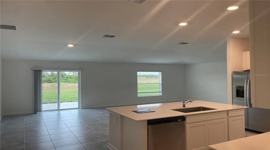 DAVENPORT, Florida 33837, 3 Bedrooms Bedrooms, ,2 BathroomsBathrooms,Residential,For Sale,DARING,0,MFRO6388579