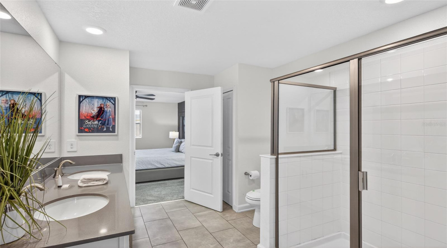 KISSIMMEE, Florida 34746, 8 Bedrooms Bedrooms, ,5 BathroomsBathrooms,Residential,For Sale,PROTAGONIST,0,MFRO6388632