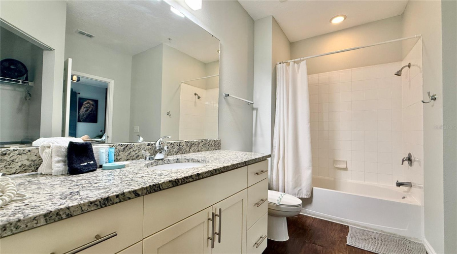 KISSIMMEE, Florida 34747, 4 Bedrooms Bedrooms, ,3 BathroomsBathrooms,Residential,For Sale,SHINE,0,MFRO6388623