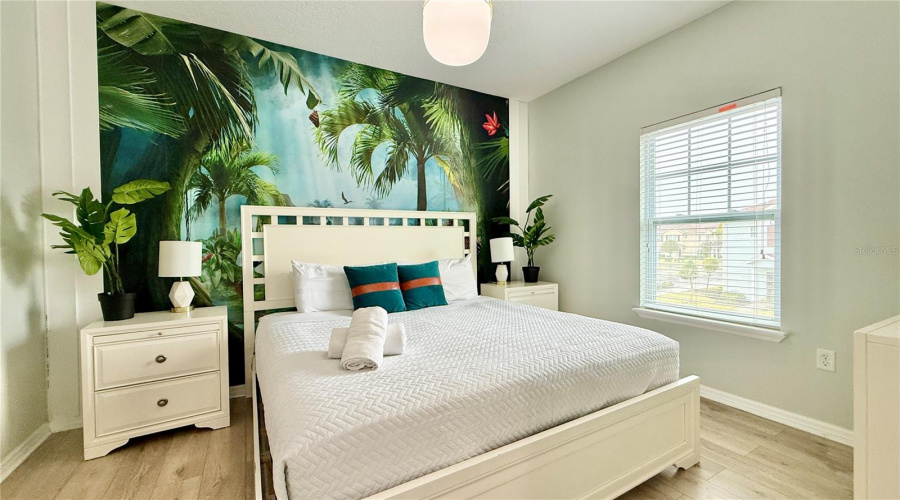 KISSIMMEE, Florida 34747, 4 Bedrooms Bedrooms, ,3 BathroomsBathrooms,Residential,For Sale,SHINE,0,MFRO6388623