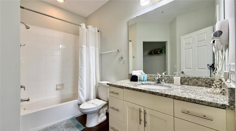 KISSIMMEE, Florida 34747, 4 Bedrooms Bedrooms, ,3 BathroomsBathrooms,Residential,For Sale,SHINE,0,MFRO6388623