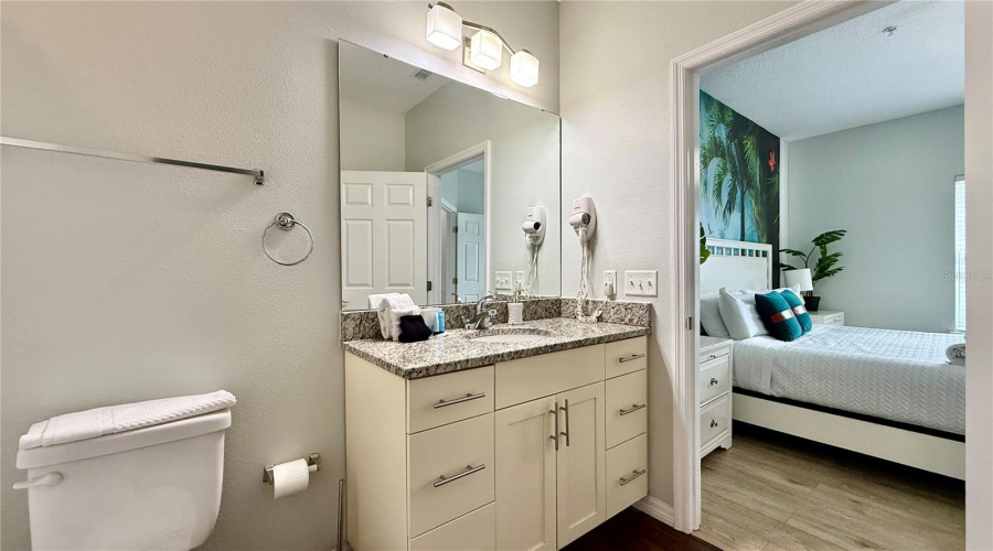 KISSIMMEE, Florida 34747, 4 Bedrooms Bedrooms, ,3 BathroomsBathrooms,Residential,For Sale,SHINE,0,MFRO6388623