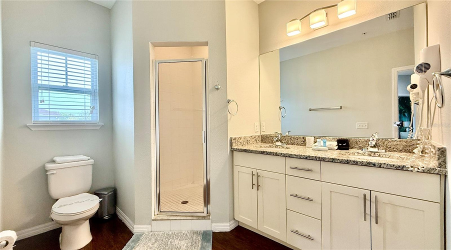 KISSIMMEE, Florida 34747, 4 Bedrooms Bedrooms, ,3 BathroomsBathrooms,Residential,For Sale,SHINE,0,MFRO6388623