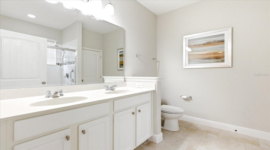 DAVENPORT, Florida 33837, 6 Bedrooms Bedrooms, ,5 BathroomsBathrooms,Residential,For Sale,OAKVIEW,0,MFRO6387731