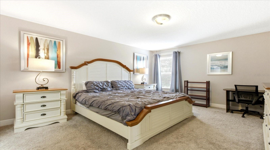 DAVENPORT, Florida 33837, 6 Bedrooms Bedrooms, ,5 BathroomsBathrooms,Residential,For Sale,OAKVIEW,0,MFRO6387731