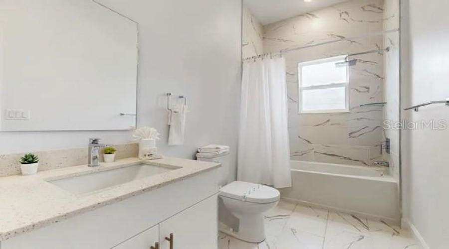 DAVENPORT, Florida 33896, 5 Bedrooms Bedrooms, ,4 BathroomsBathrooms,Residential,For Sale,FAMAGUSTA,0,MFRO6388644