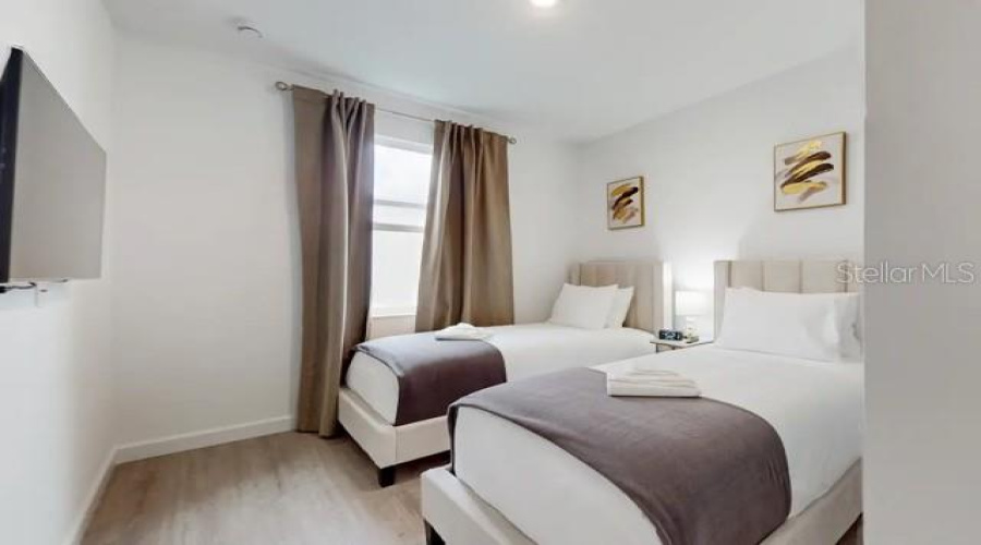 DAVENPORT, Florida 33896, 5 Bedrooms Bedrooms, ,4 BathroomsBathrooms,Residential,For Sale,FAMAGUSTA,0,MFRO6388644