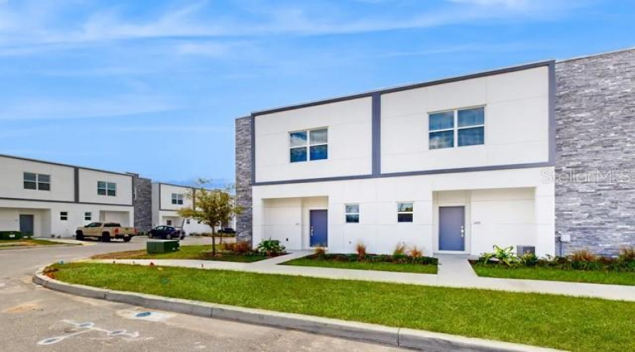 DAVENPORT, Florida 33896, 5 Bedrooms Bedrooms, ,4 BathroomsBathrooms,Residential,For Sale,FAMAGUSTA,0,MFRO6388644