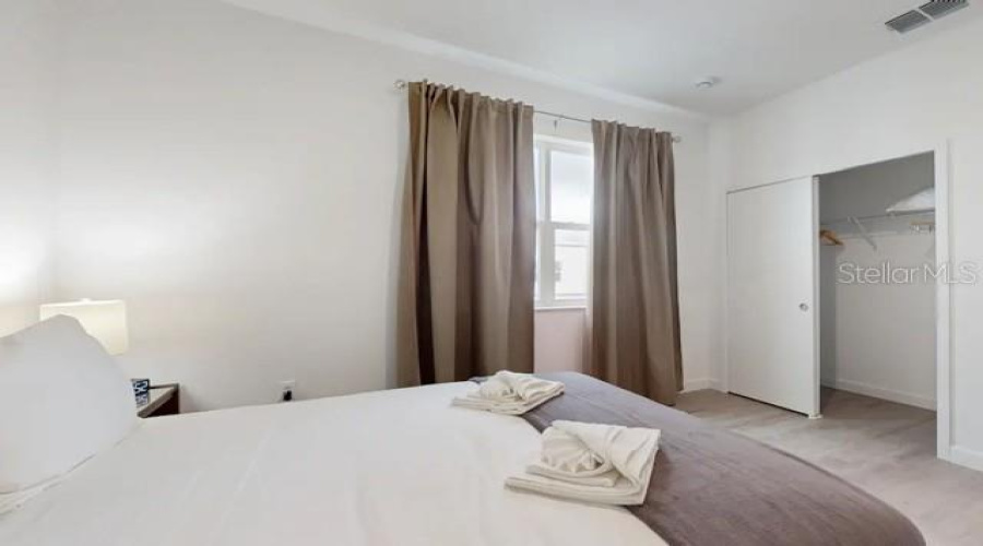 DAVENPORT, Florida 33896, 5 Bedrooms Bedrooms, ,4 BathroomsBathrooms,Residential,For Sale,FAMAGUSTA,0,MFRO6388644