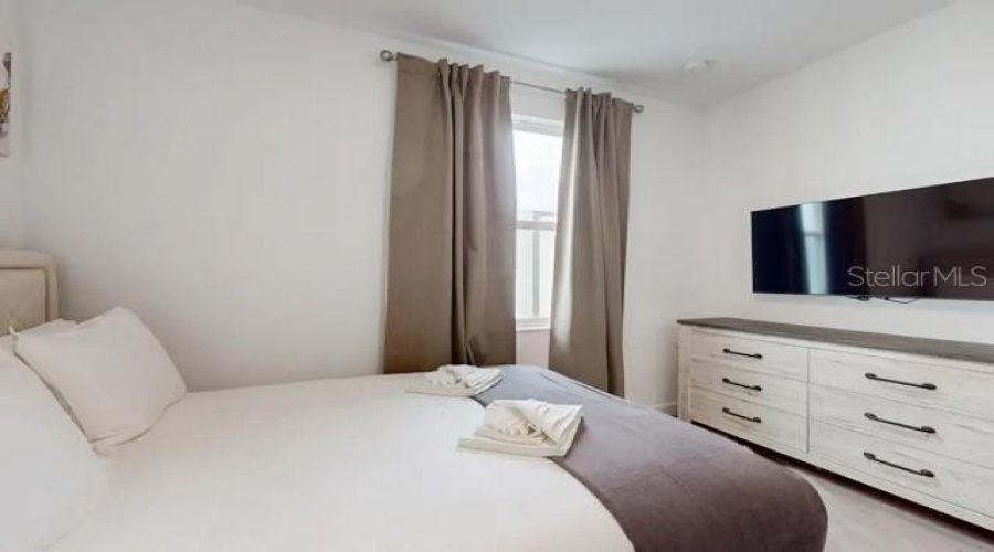 DAVENPORT, Florida 33896, 5 Bedrooms Bedrooms, ,4 BathroomsBathrooms,Residential,For Sale,FAMAGUSTA,0,MFRO6388644