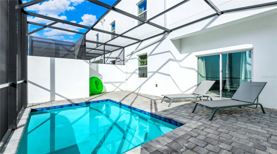 DAVENPORT, Florida 33896, 5 Bedrooms Bedrooms, ,4 BathroomsBathrooms,Residential,For Sale,FAMAGUSTA,0,MFRO6388644