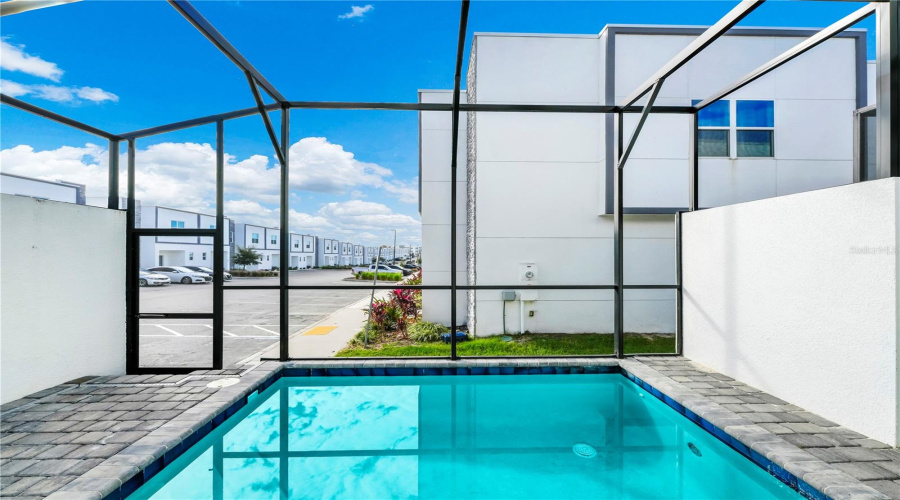 DAVENPORT, Florida 33896, 5 Bedrooms Bedrooms, ,4 BathroomsBathrooms,Residential,For Sale,FAMAGUSTA,0,MFRO6388644