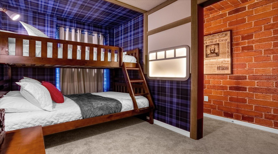 DAVENPORT, Florida 33897, 5 Bedrooms Bedrooms, ,4 BathroomsBathrooms,Residential,For Sale,LANA,0,MFRS5145263