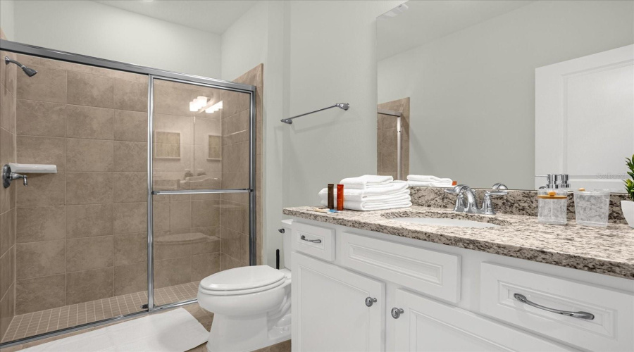 DAVENPORT, Florida 33897, 5 Bedrooms Bedrooms, ,4 BathroomsBathrooms,Residential,For Sale,LANA,0,MFRS5145263