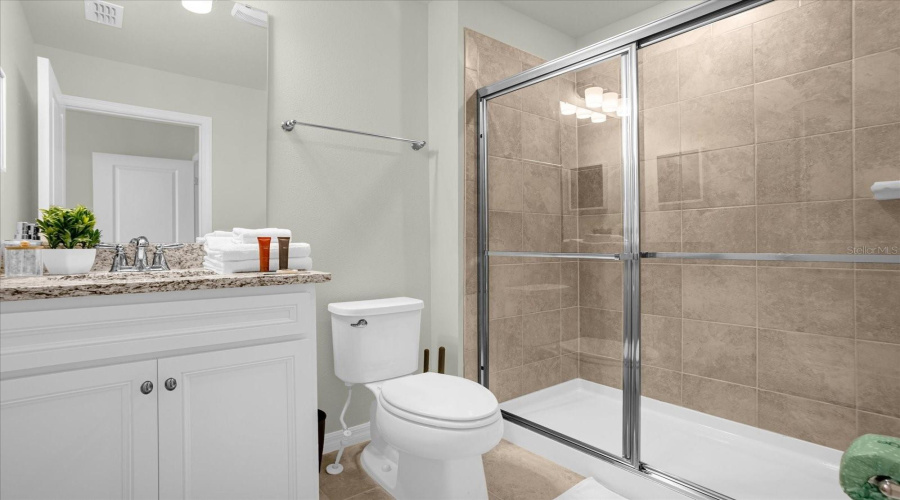 DAVENPORT, Florida 33897, 5 Bedrooms Bedrooms, ,4 BathroomsBathrooms,Residential,For Sale,LANA,0,MFRS5145263