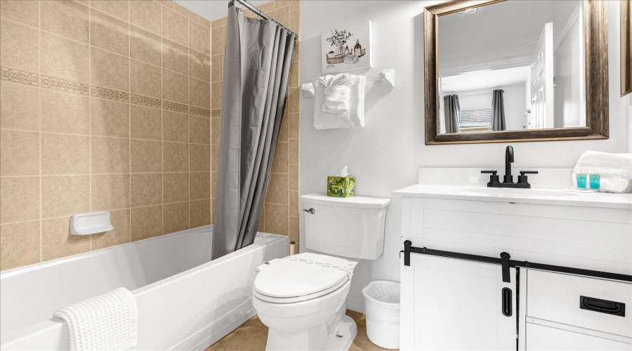 DAVENPORT, Florida 33837, 5 Bedrooms Bedrooms, ,4 BathroomsBathrooms,Residential,For Sale,YELLOW SNAPDRAGON,0,MFRS5145326