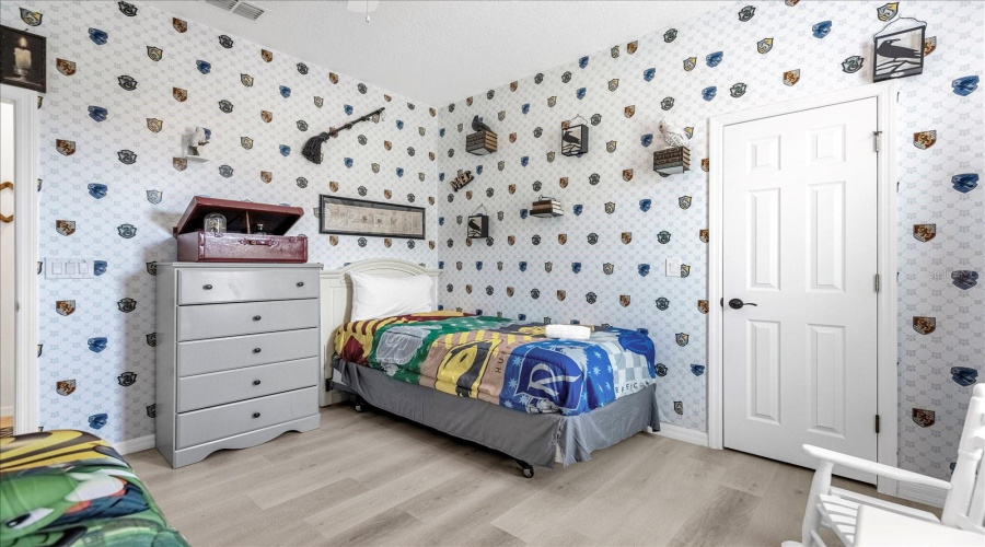 DAVENPORT, Florida 33837, 5 Bedrooms Bedrooms, ,4 BathroomsBathrooms,Residential,For Sale,YELLOW SNAPDRAGON,0,MFRS5145326