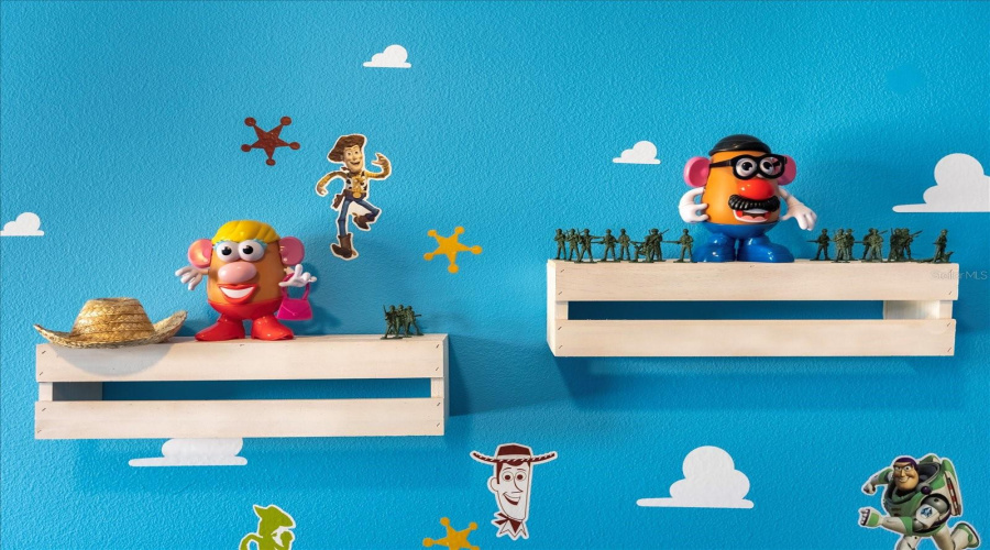 DAVENPORT, Florida 33837, 5 Bedrooms Bedrooms, ,4 BathroomsBathrooms,Residential,For Sale,YELLOW SNAPDRAGON,0,MFRS5145326