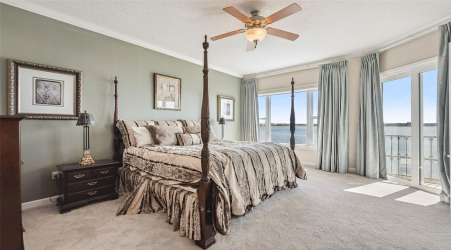 ORLANDO, Florida 32836, 3 Bedrooms Bedrooms, ,2 BathroomsBathrooms,Residential,For Sale,THE ESPLANADE,0,MFRO6388359