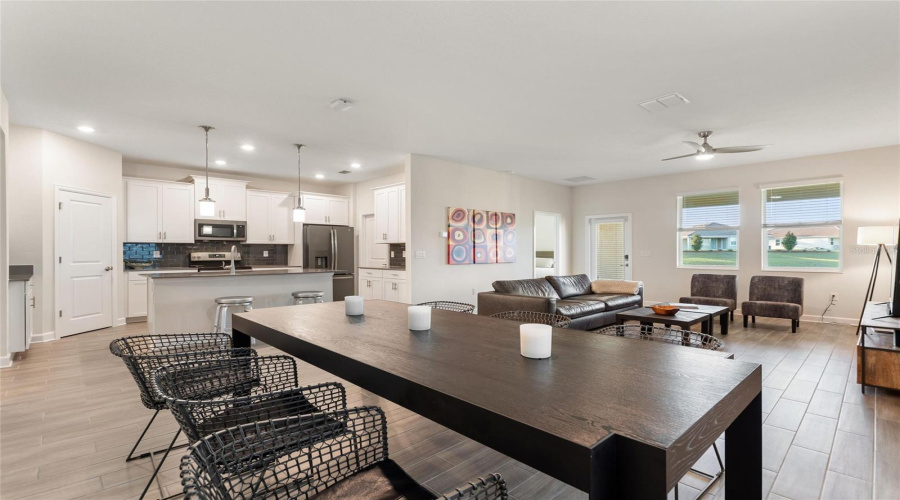 DAVENPORT, Florida 33896, 4 Bedrooms Bedrooms, ,3 BathroomsBathrooms,Residential,For Sale,FALLEN OAK DR,0,MFRS5145325