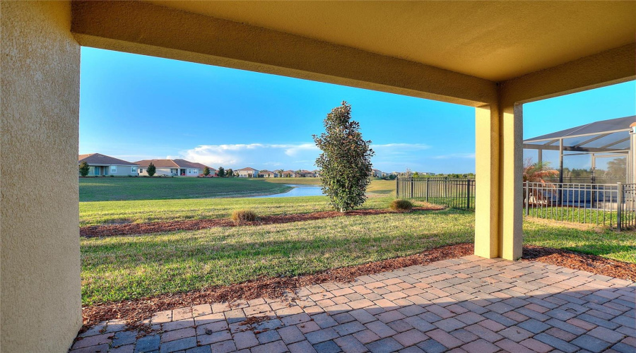 DAVENPORT, Florida 33896, 4 Bedrooms Bedrooms, ,3 BathroomsBathrooms,Residential,For Sale,FALLEN OAK DR,0,MFRS5145325