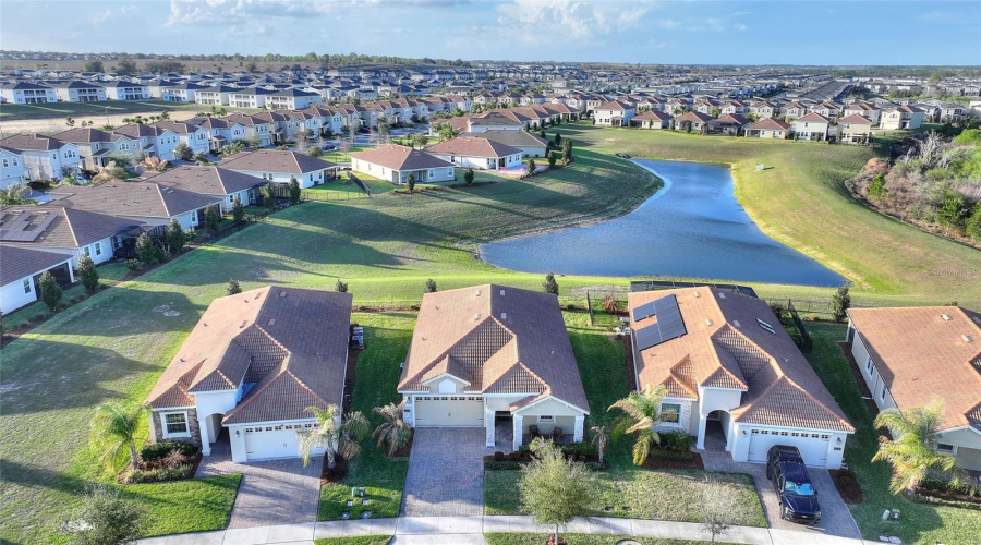 DAVENPORT, Florida 33896, 4 Bedrooms Bedrooms, ,3 BathroomsBathrooms,Residential,For Sale,FALLEN OAK DR,0,MFRS5145325