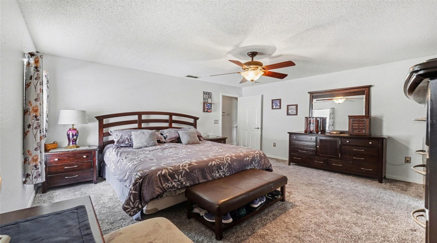 DAVENPORT, Florida 33837, 4 Bedrooms Bedrooms, ,2 BathroomsBathrooms,Residential,For Sale,SIERRA,0,MFRO6388690