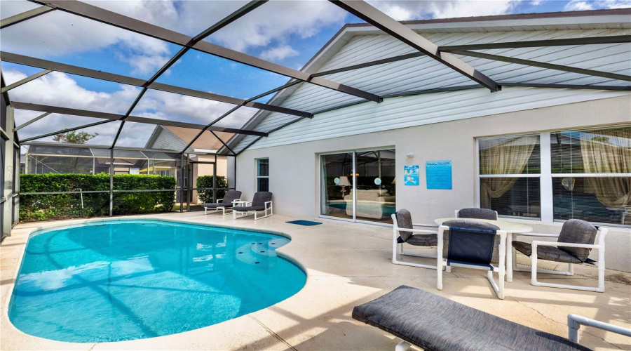 KISSIMMEE, Florida 34747, 4 Bedrooms Bedrooms, ,2 BathroomsBathrooms,Residential,For Sale,FAN PALM,0,MFRO6348262